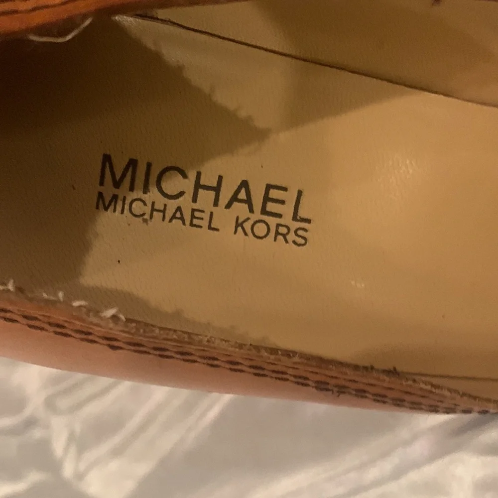 🌹Vintage Michael Micheal Kors • Brown Leather Platform Peep Toe Heels